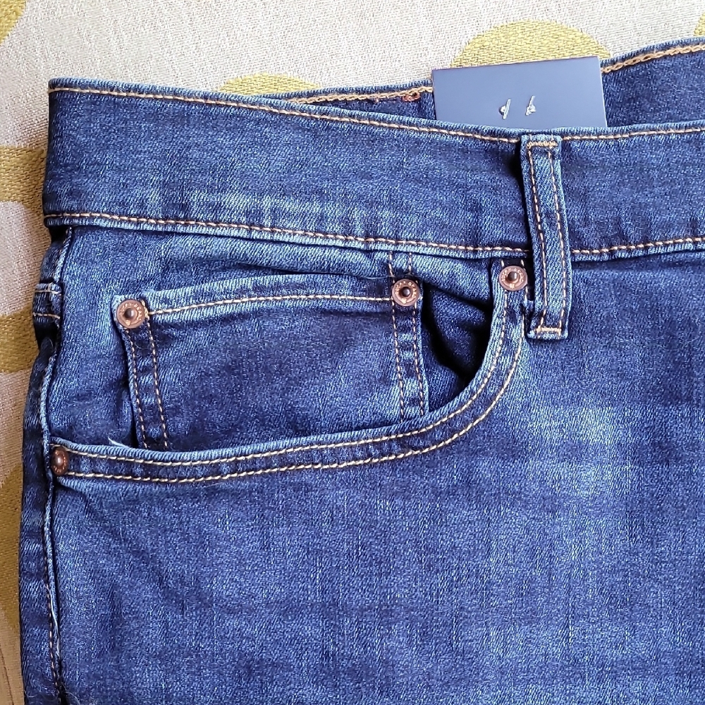 Lucky Brand Blue Jeans - Picture 5 of 16